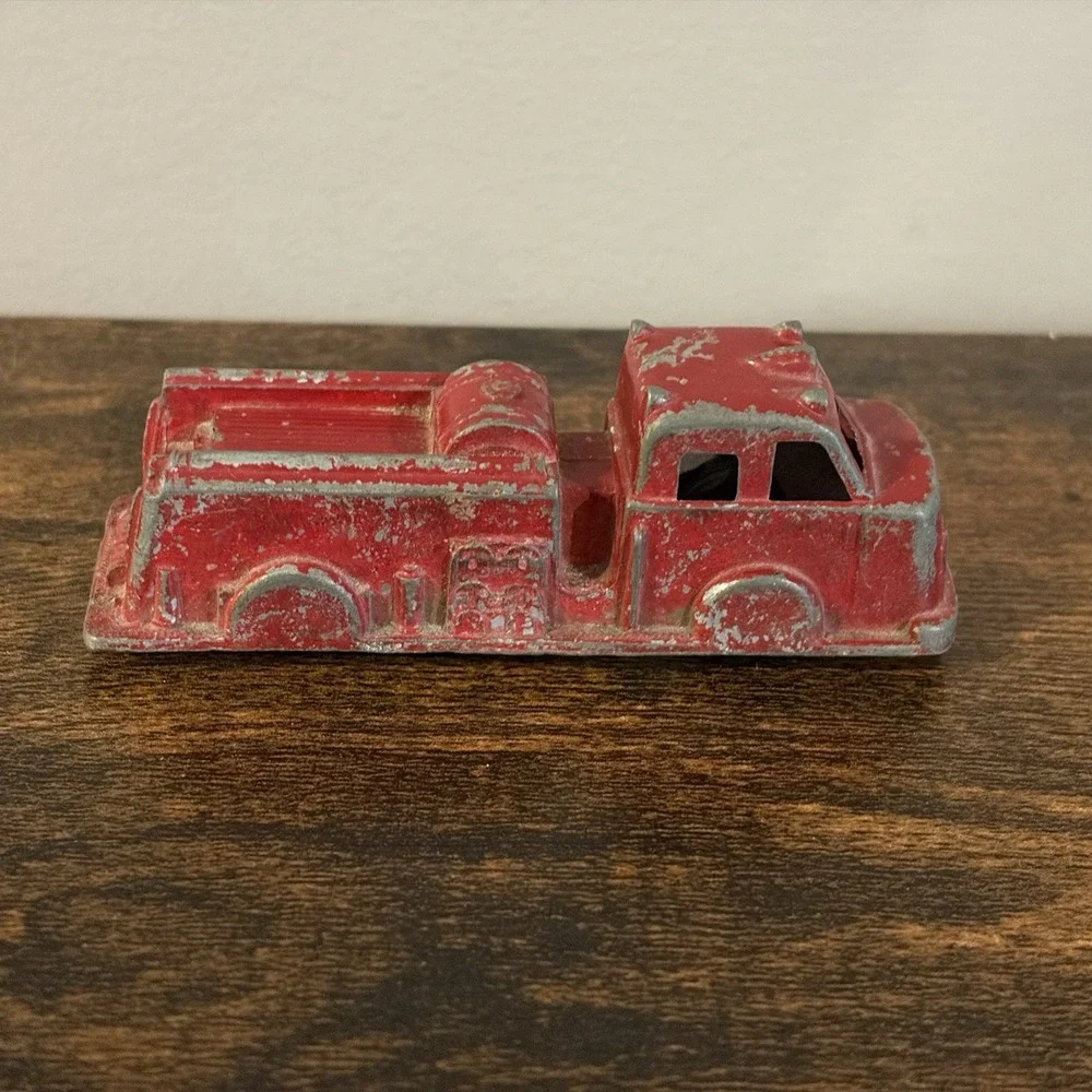 VTG 1950's Diecast Metal Midgetoy Fire Engine Pumper Truck Toy Red FD